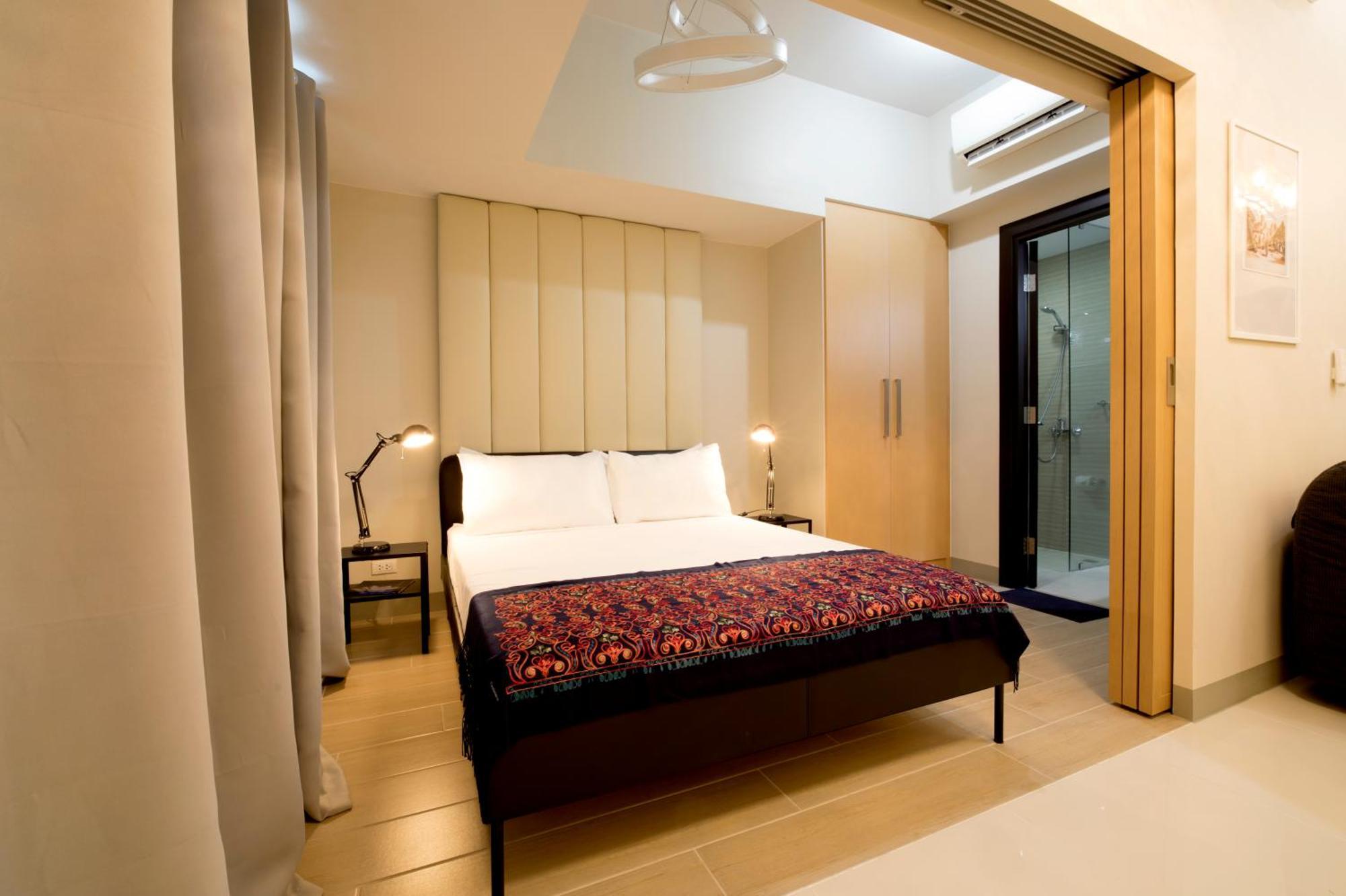 Uptown Parksuites Apartments Tower 2 Bgc By Ph Staycation マニラ市 エクステリア 写真