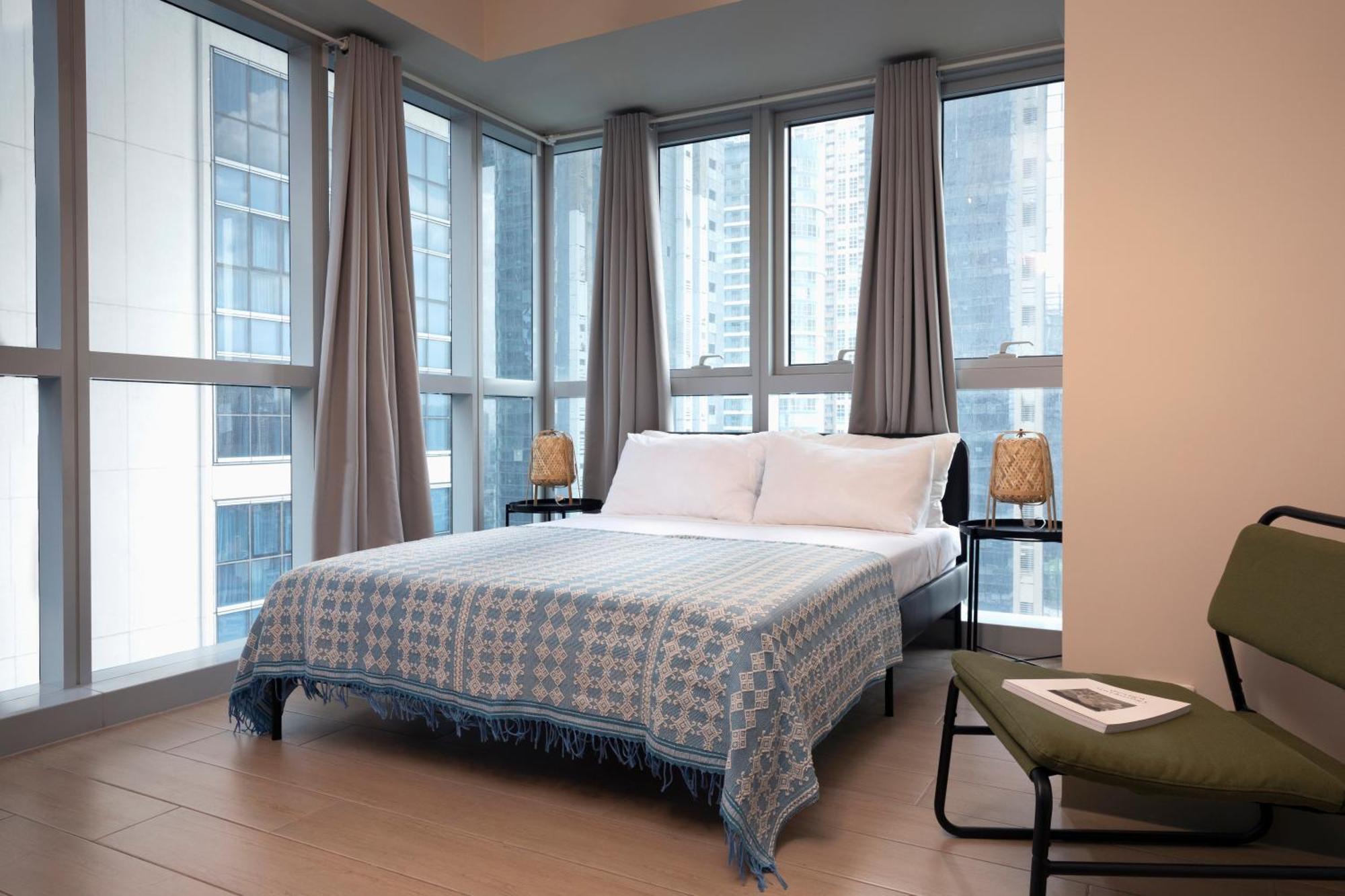 Uptown Parksuites Apartments Tower 2 Bgc By Ph Staycation マニラ市 エクステリア 写真