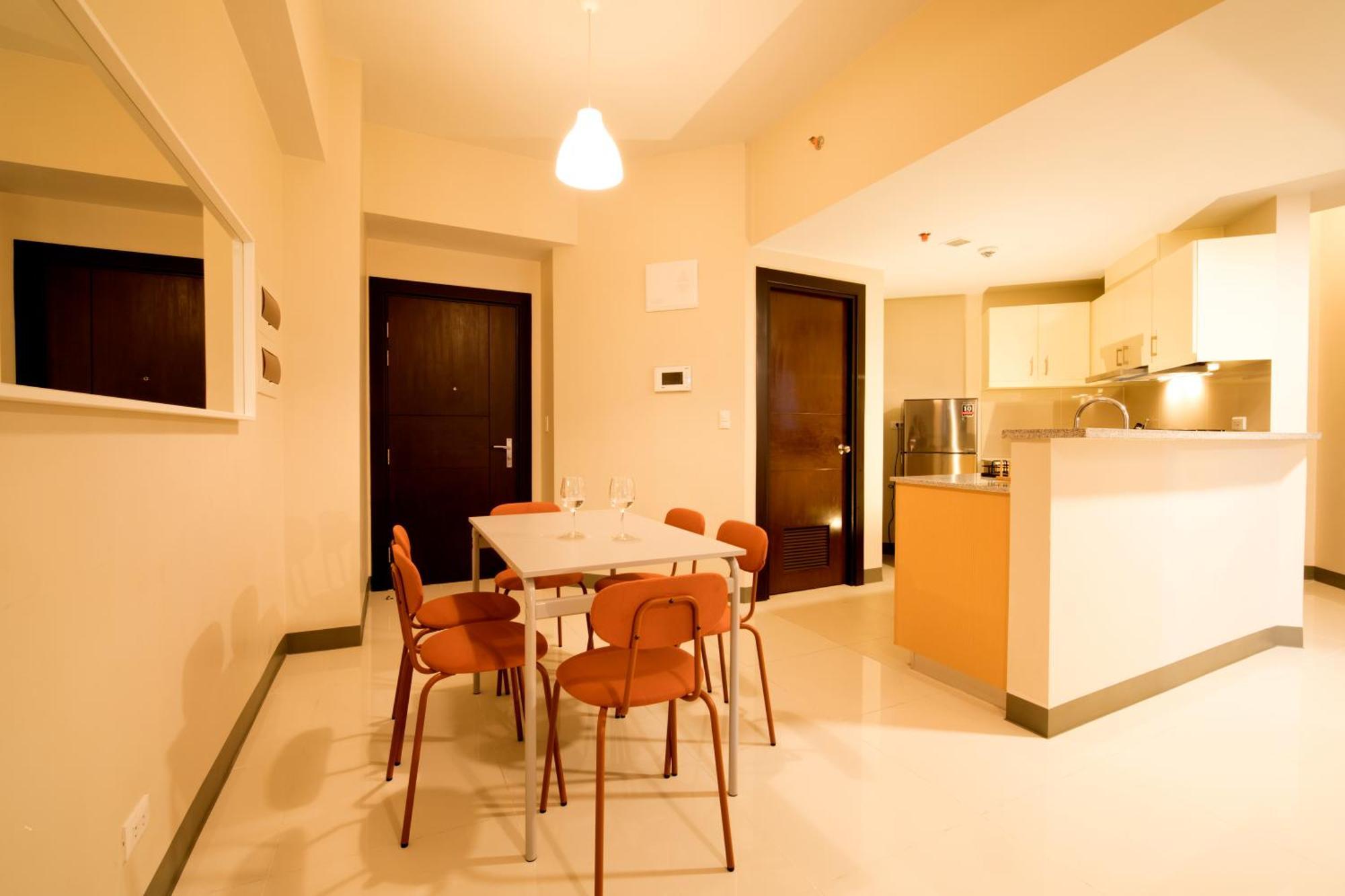 Uptown Parksuites Apartments Tower 2 Bgc By Ph Staycation マニラ市 エクステリア 写真